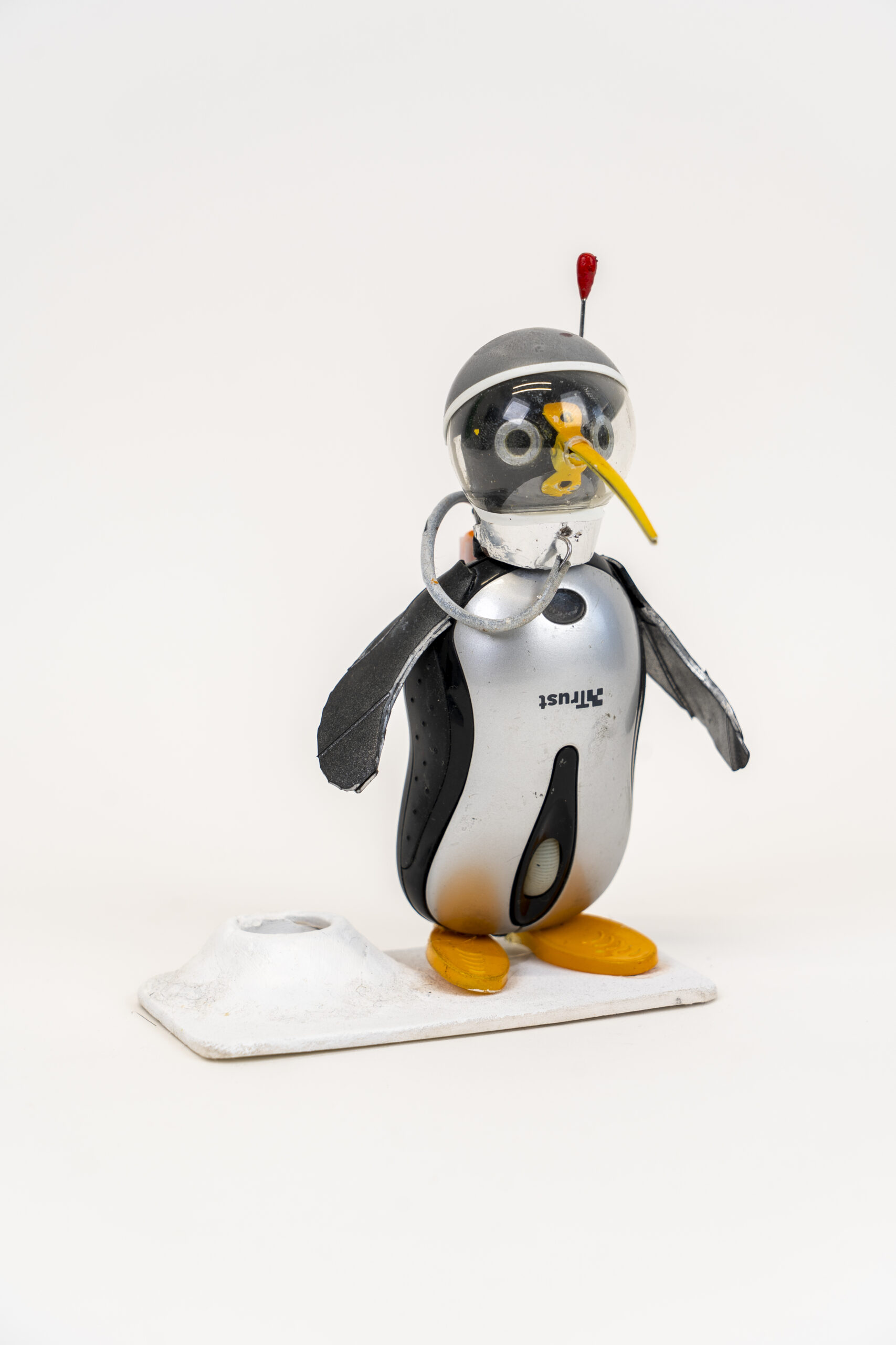 Pinguino astronauta